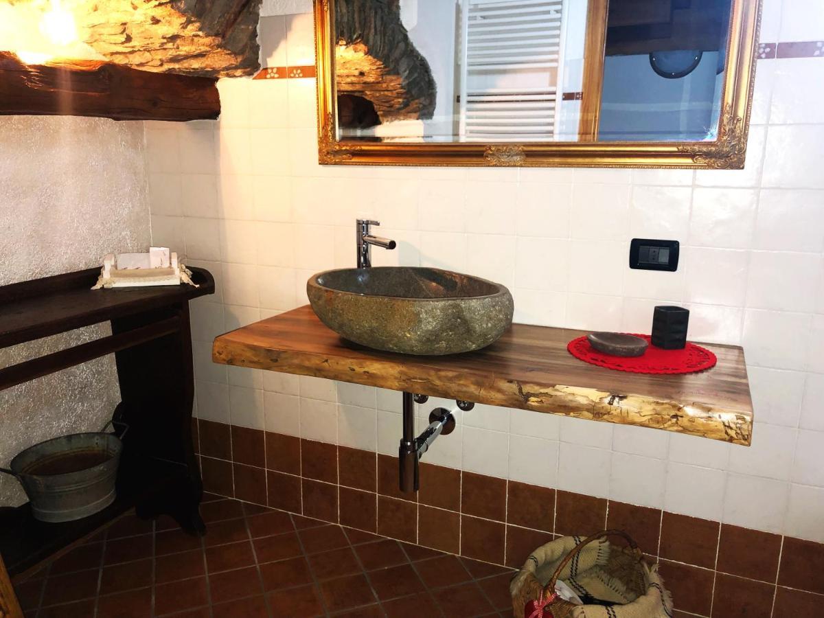 La Chambre Des Reves Aosta Luaran gambar